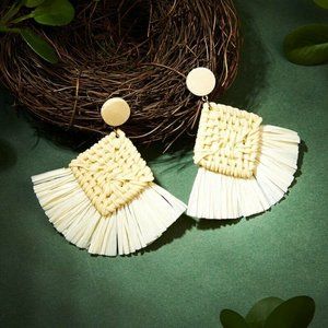 ** BRAND NEW ** BOHO TASSEL FRINGE BEACHY EARRINGS